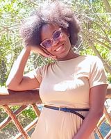 SexyTsholo