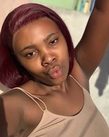 QueTee28